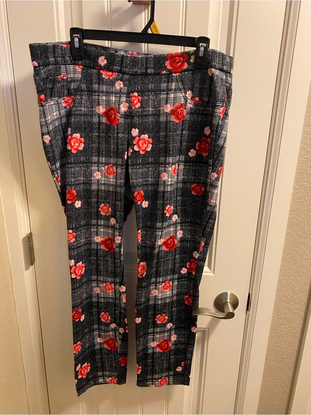 NO Boundaries XL Juniors Pants Pull On Skinny Leg Floral Slacks 15 17 Jeggings
